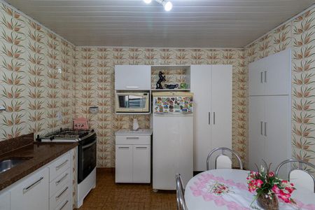 Casa à venda com 150m², 3 quartos e 2 vagas Casa à venda com 150m², 3 quartos e 2 vagasCasa 2 - Cozinha