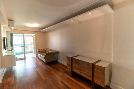 Sala de apartamento à venda com 2 quartos, 76m² em Icaraí, Niterói