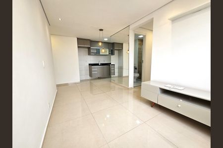 Sala de apartamento para alugar com 2 quartos, 40m² em Jardim Germania, São Paulo