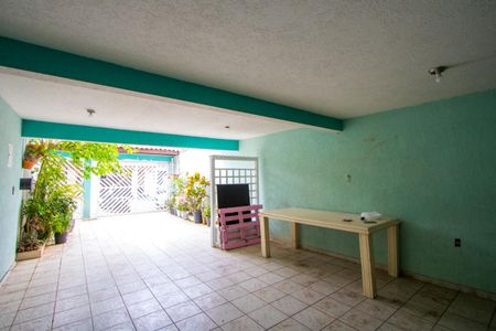 Casa para alugar com 100m², 2 quartos e 2 vagasÁrea comum