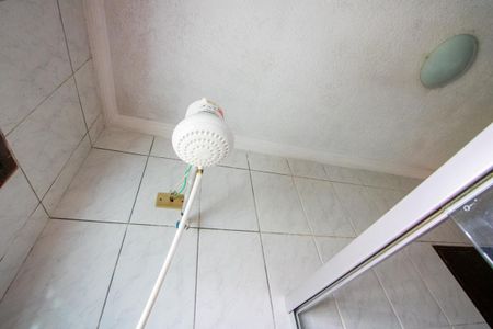 Casa para alugar com 100m², 2 quartos e 2 vagasBanheiro do quarto 1