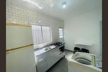 Sala/Cozinha de kitnet/studio para alugar com 1 quarto, 22m² em Portal dos Gramados, Guarulhos