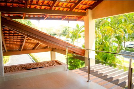 Varanda da Sala de casa de condomínio para alugar com 6 quartos, 1200m² em Residencial Aldeia do Vale, Goiânia