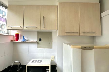 Apartamento à venda com 38m², 1 quarto e sem vaga Apartamento à venda com 38m², 1 quarto e sem vagaCozinha e Área de Serviço