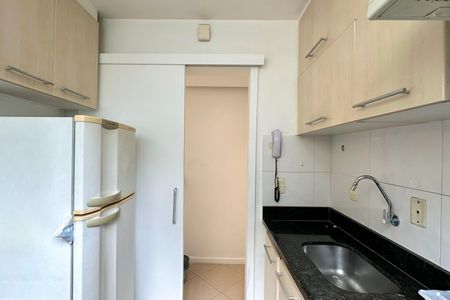 Apartamento à venda com 38m², 1 quarto e sem vaga Apartamento à venda com 38m², 1 quarto e sem vagaCozinha e Área de Serviço