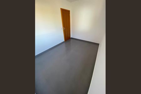 Quarto de casa para alugar com 2 quartos, 80m² em Porto da Lagoa, Florianópolis
