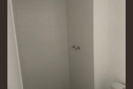 Apartamento à venda com 70m², 2 quartos e 1 vaga Apartamento à venda com 70m², 2 quartos e 1 vagaBanheiro