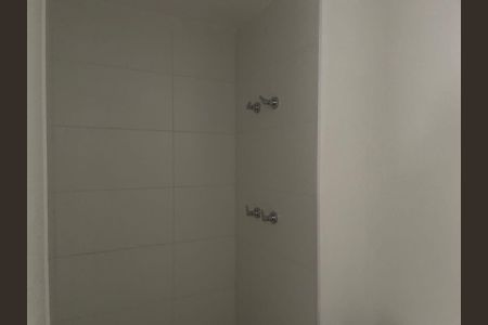 Apartamento à venda com 70m², 2 quartos e 1 vaga Apartamento à venda com 70m², 2 quartos e 1 vagaBanheiro