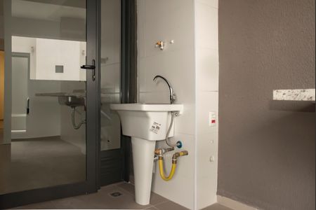 Apartamento à venda com 70m², 2 quartos e 1 vagaÁrea de Serviço