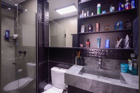 Apartamento à venda com 66m², 2 quartos e 1 vaga Apartamento à venda com 66m², 2 quartos e 1 vagaBanheiro da Suíte