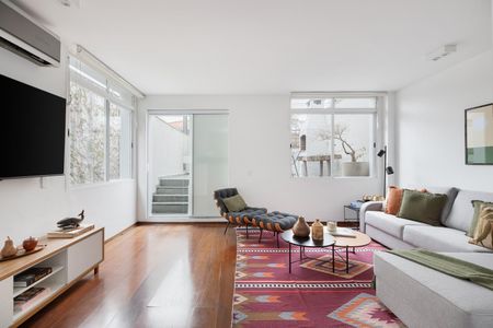 Sala de casa para alugar com 4 quartos, 180m² em Jardim America, São Paulo