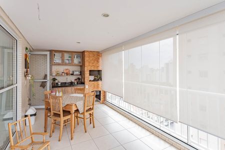 Varanda de apartamento à venda com 3 quartos, 144m² em Vila Gumercindo, São Paulo