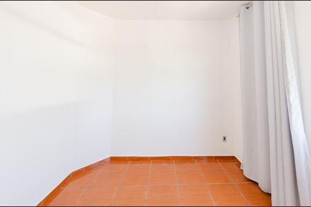 Quarto 2 de apartamento para alugar com 2 quartos, 68m² em João Pinheiro, Belo Horizonte
