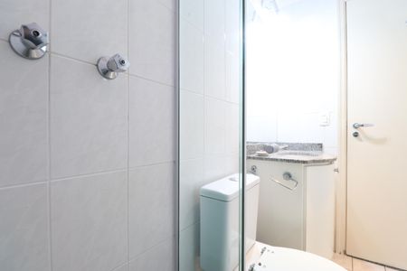 Apartamento à venda com 82m², 3 quartos e 2 vagasBanheiro Social