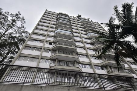 Apartamento para alugar com 147m², 3 quartos e 2 vagasFachada