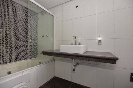 Apartamento para alugar com 147m², 3 quartos e 2 vagasBanheiro da Suíte