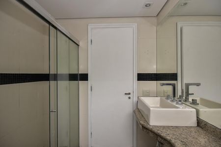 Apartamento para alugar com 147m², 3 quartos e 2 vagasBanheiro