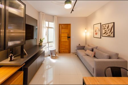 Sala de apartamento à venda com 2 quartos, 45m² em Carlos Prates, Belo Horizonte