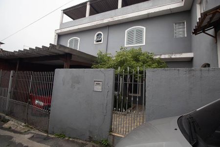 Casa à venda com 119m², 3 quartos e 1 vaga Casa à venda com 119m², 3 quartos e 1 vagaFachada