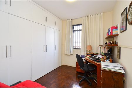 Apartamento à venda com 93m², 3 quartos e 1 vagaQuarto 2