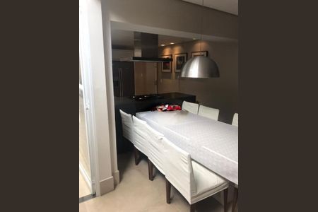Casa à venda com 4 quartos, 150m² em Jardim Aeroporto, São Paulo