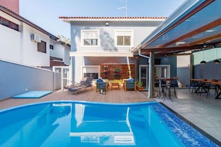 Casa à venda com 3 quartos, 360m² em Residencial Tres (Alphaville), Santana de Parnaíba