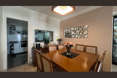Apartamento à venda com 114m², 3 quartos e 2 vagas Apartamento à venda com 114m², 3 quartos e 2 vagasSala