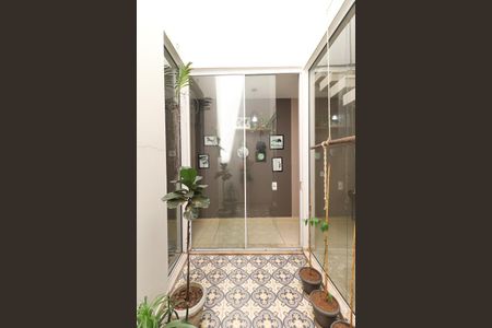 Casa à venda com 107m², 3 quartos e 2 vagas Casa à venda com 107m², 3 quartos e 2 vagasSala