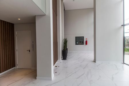 Apartamento à venda com 153m², 2 quartos e 3 vagas Apartamento à venda com 153m², 2 quartos e 3 vagasHall social