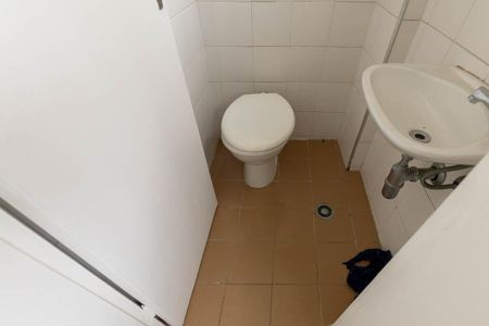 Apartamento à venda com 53m², 2 quartos e 1 vaga Apartamento à venda com 53m², 2 quartos e 1 vagaBanheiro de Serviço