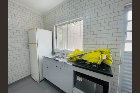Sala/Cozinha de kitnet/studio para alugar com 1 quarto, 22m² em Vila Operária, Guarulhos