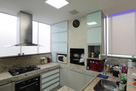 Apartamento à venda com 180m², 3 quartos e 4 vagasÁrea Gourmet