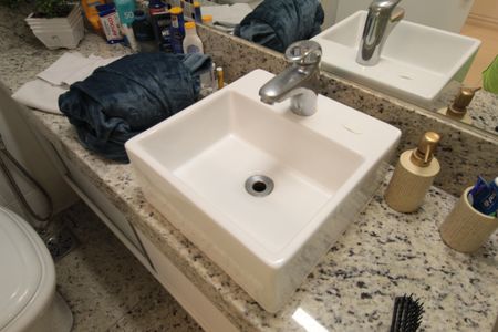 Apartamento à venda com 180m², 3 quartos e 4 vagasBanheiro da Suite 3