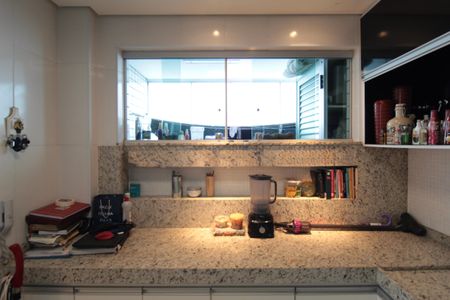 Apartamento à venda com 180m², 3 quartos e 4 vagasCozinha