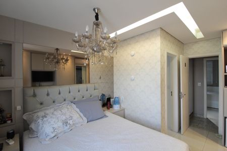 Apartamento à venda com 180m², 3 quartos e 4 vagasSuite 1