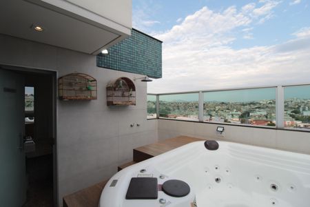 Apartamento à venda com 180m², 3 quartos e 4 vagasÁrea comum