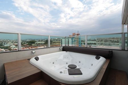 Apartamento à venda com 180m², 3 quartos e 4 vagasÁrea comum