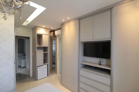 Apartamento à venda com 180m², 3 quartos e 4 vagasSuite 1