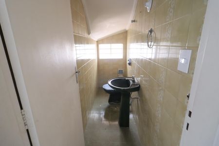 Casa à venda com 160m², 4 quartos e 2 vagasLavabo