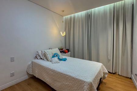 Apartamento à venda com 125m², 3 quartos e 1 vagaQuarto 2