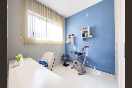 Casa à venda com 247m², 3 quartos e 2 vagas Casa à venda com 247m², 3 quartos e 2 vagasQuarto 3