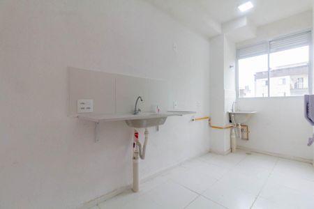 Apartamento para alugar com 42m², 2 quartos e sem vaga Apartamento para alugar com 42m², 2 quartos e sem vagaCozinha e Área de Serviço