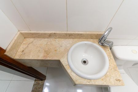 Casa à venda com 108m², 3 quartos e 2 vagasLavabo