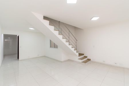 Sala de casa à venda com 3 quartos, 108m² em Jardim Avelino, São Paulo