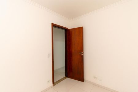 Casa à venda com 108m², 3 quartos e 2 vagasQuarto 2
