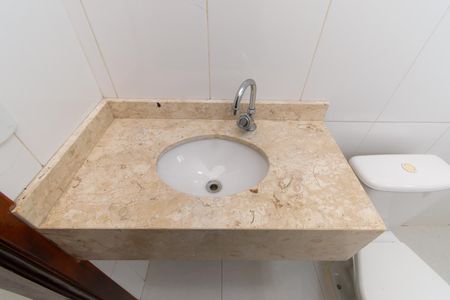 Casa à venda com 108m², 3 quartos e 2 vagasBanheiro da Suíte