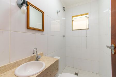 Casa à venda com 108m², 3 quartos e 2 vagasBanheiro 2