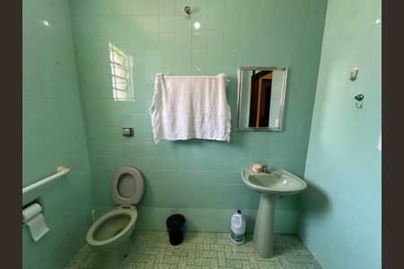 Casa para alugar com 329m², 2 quartos e 5 vagas Casa para alugar com 329m², 2 quartos e 5 vagasBanheiro Social