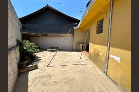 Casa para alugar com 329m², 2 quartos e 5 vagas Casa para alugar com 329m², 2 quartos e 5 vagasÁrea de Serviço e quintal