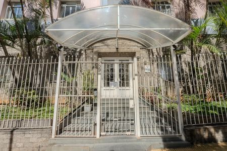 Apartamento à venda com 44m², 1 quarto e sem vaga Apartamento à venda com 44m², 1 quarto e sem vagaFachada